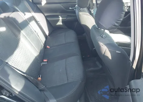 2016 Nissan Altima 2.5 S z USA, uszkodzony, nr VIN 1N4AL3AP5GN347089